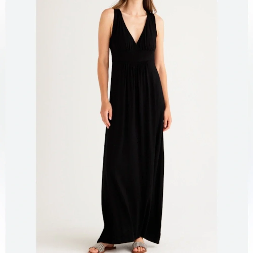 Loveappella Black V-Neck Jersey Sleeveless Maxi Dress - Picture 3 of 14